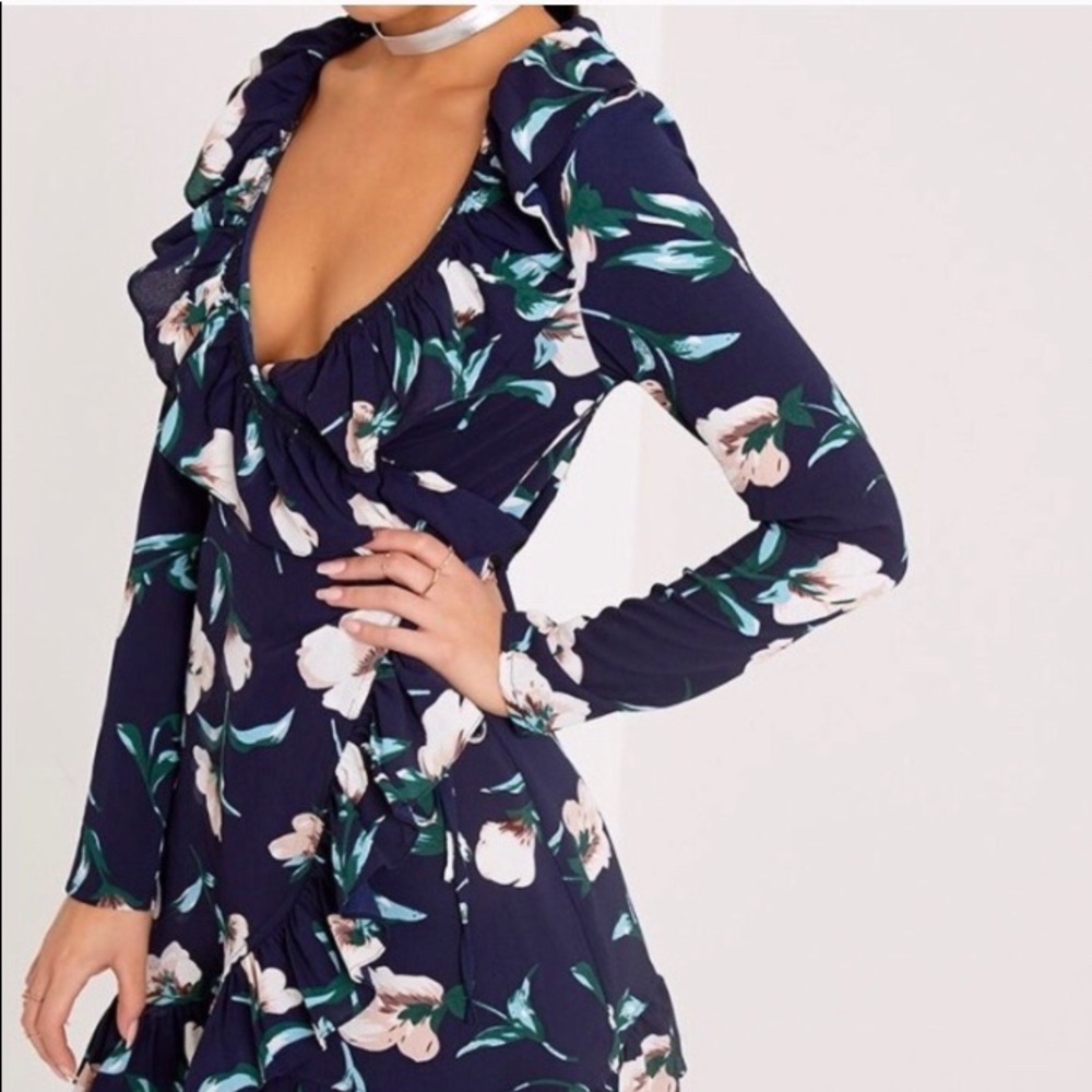 PrettyLittleThing Floral Ruffle Wrap Dress Size 4